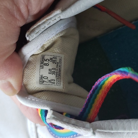 Vans canvas with rainbow stripe - Picture 9 of 12